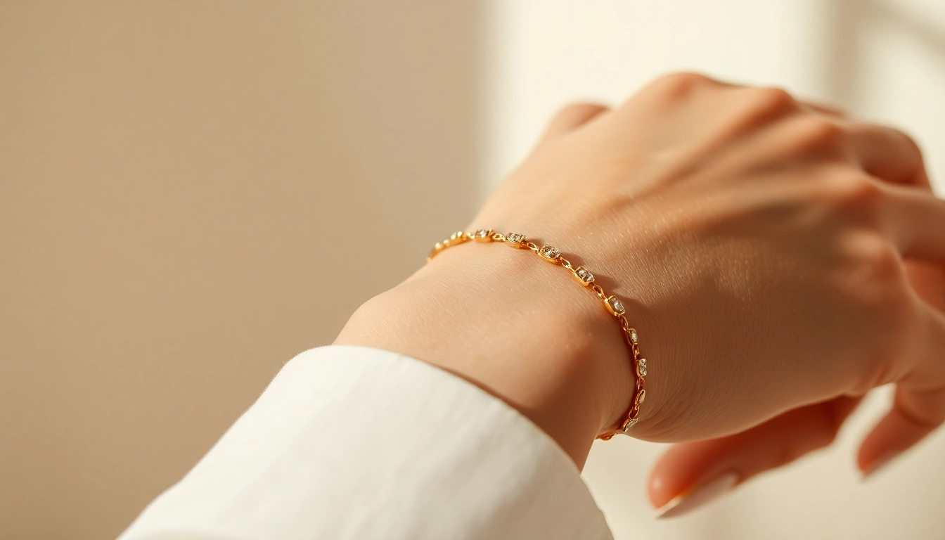 Zlota bransoletka worn on woman's wrist highlighting its intricate design and shining gold